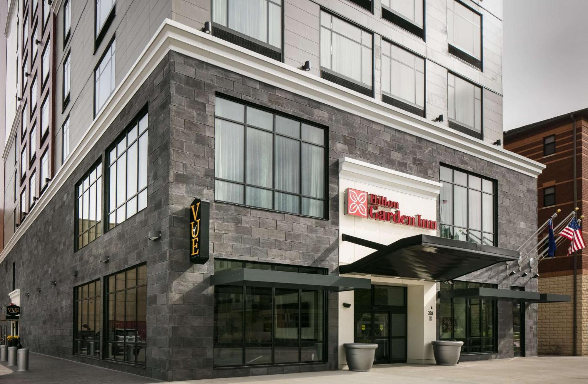 Hilton Garden Inn Iowa City Downtown University Exterior photo